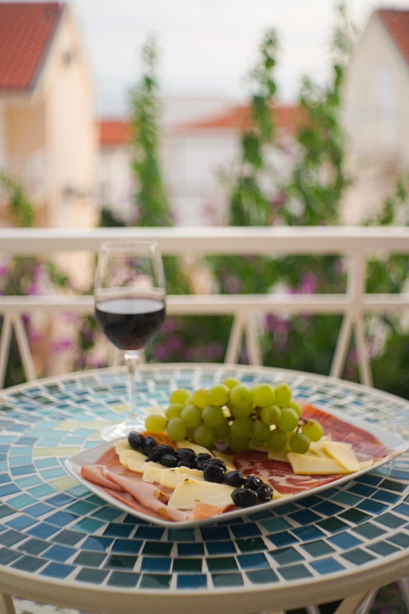 Apartments Rose ماكارسكا المظهر الخارجي الصورة